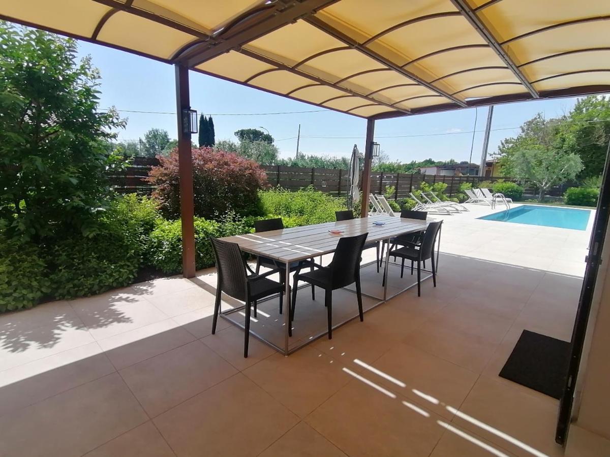 Zarina - Zavillas - Up To 12 People Villa Peschiera del Garda