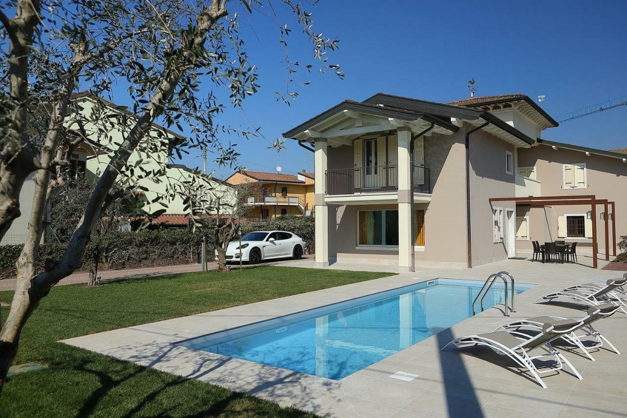 Zarina - Zavillas - Up To 12 People Villa